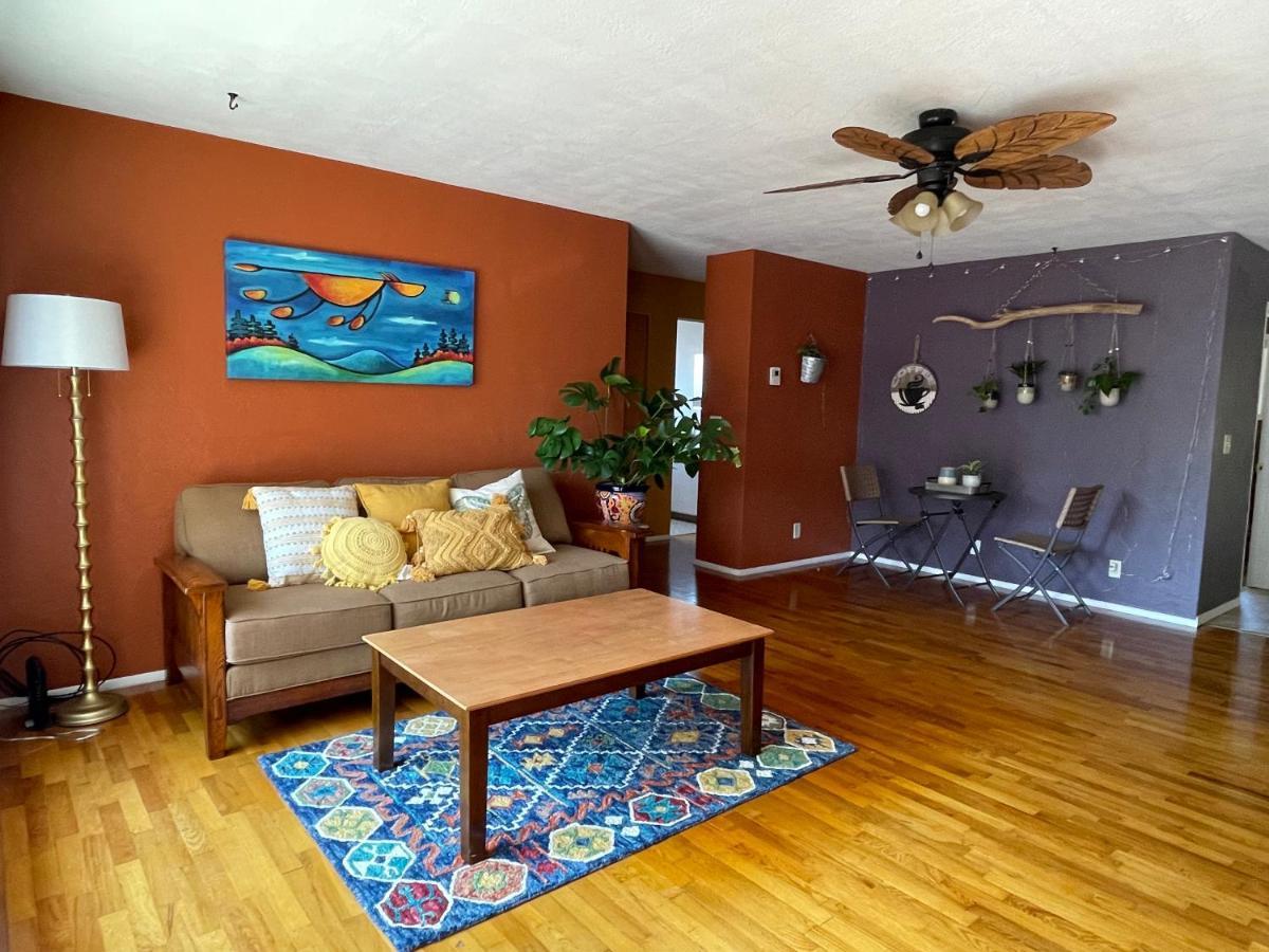 Colorful 50'S Ranch In The Heart Of Eugene Villa Екстериор снимка