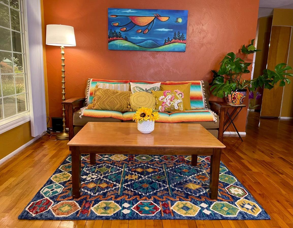 Colorful 50'S Ranch In The Heart Of Eugene Villa Екстериор снимка