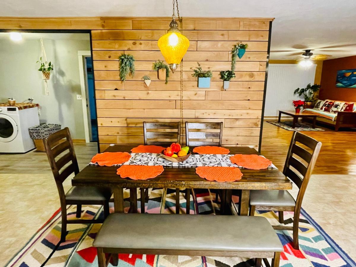 Colorful 50'S Ranch In The Heart Of Eugene Villa Екстериор снимка